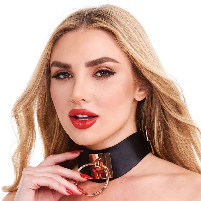 Vibrators XGen Secret Kisses Rose Gold Collar and Leash Vibrators XGen Secret Kisses Rose Gold Collar and Leash